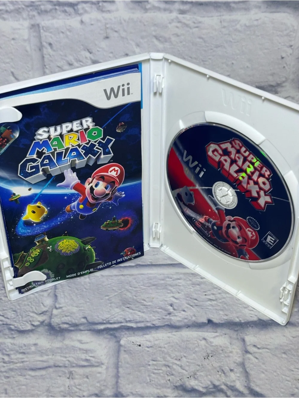 Super Mario Galaxy Nintendo WII 2011 COMPLETE W CASE & MANUAL WORKS